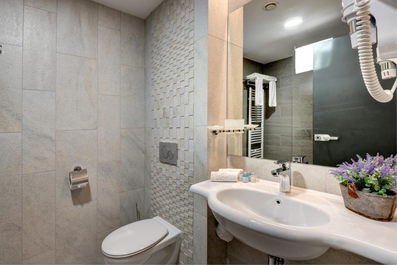 Hotel & Relax Zone Cattleya Krushuna Ngoại thất bức ảnh