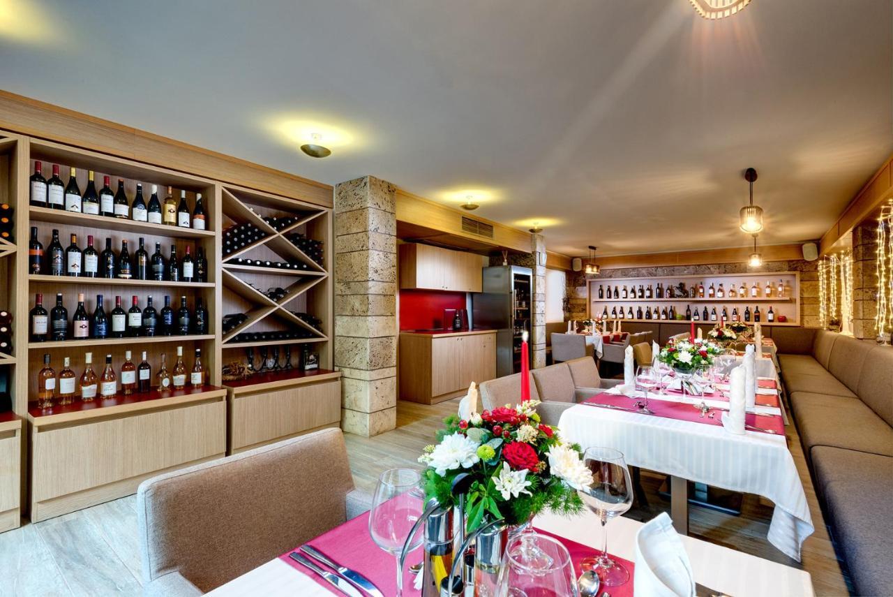 Hotel & Relax Zone Cattleya Krushuna Ngoại thất bức ảnh