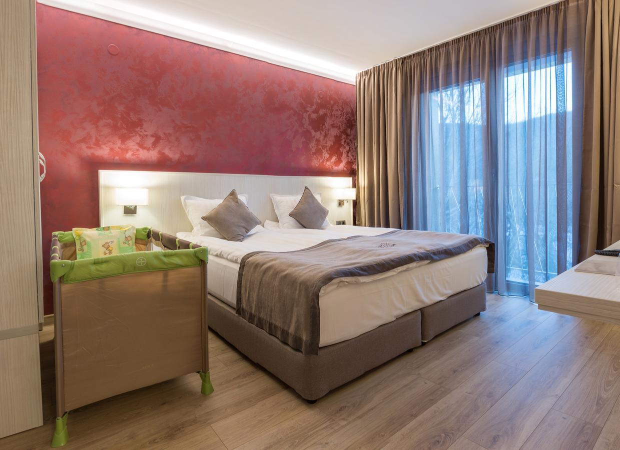 Hotel & Relax Zone Cattleya Krushuna Ngoại thất bức ảnh